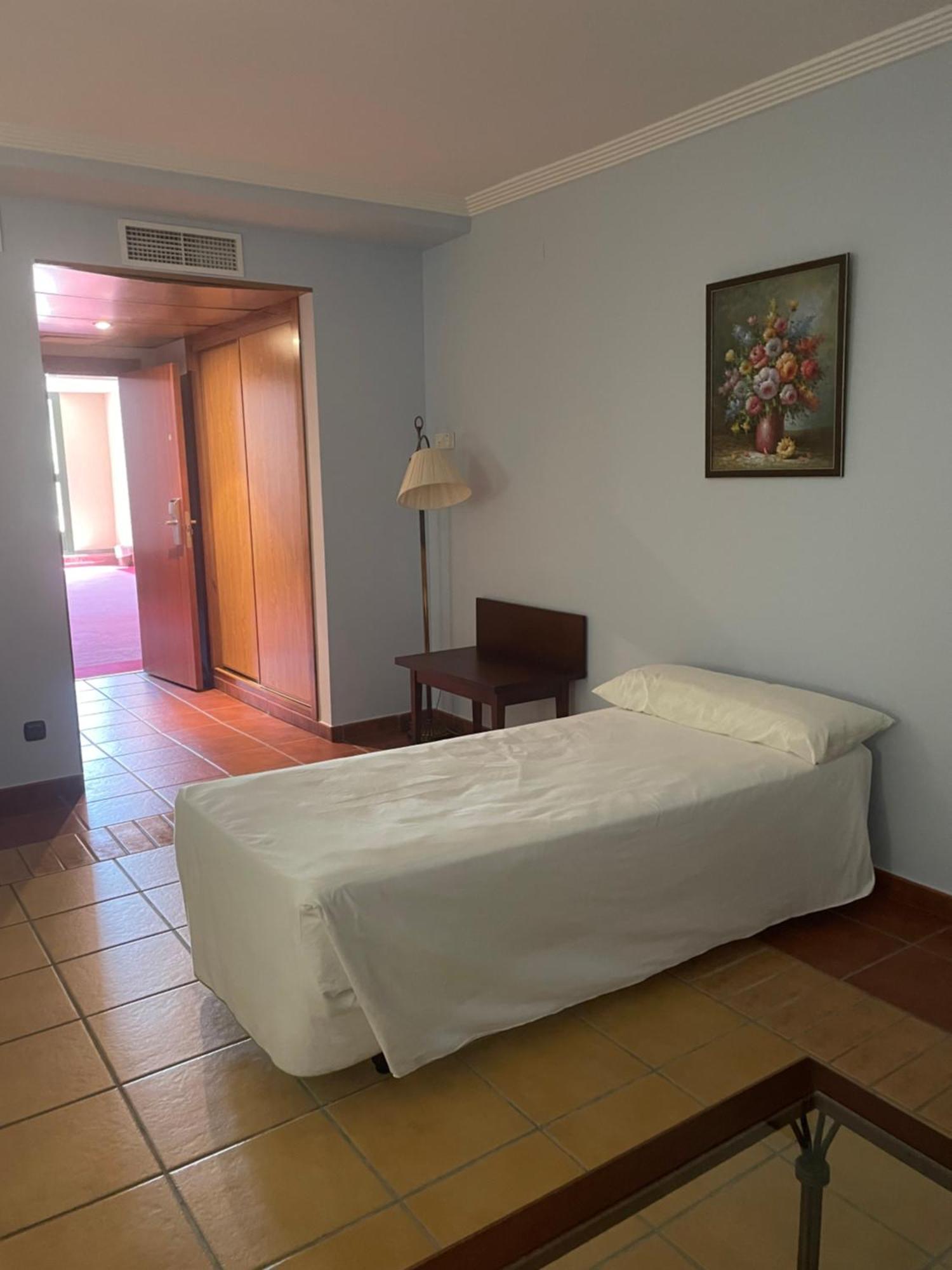 Hospedium Hotel Dona Mafalda De Castilla Plasencia Kültér fotó